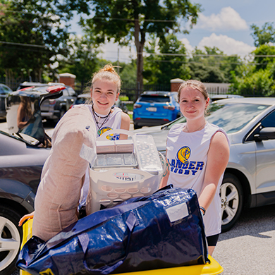 students moving in